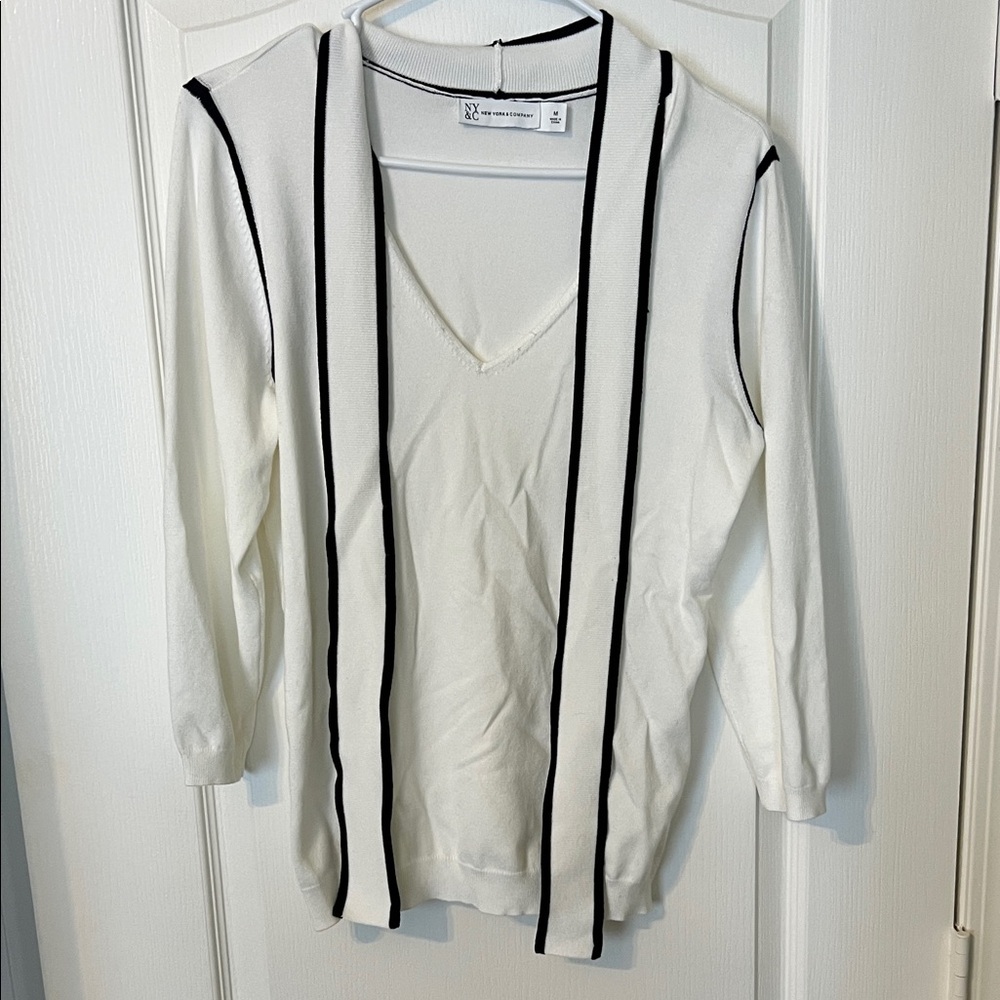 New York & Company White V-Neck Sweater with Black Stripes